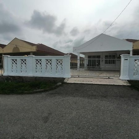 Seaview Promenade Homestay Дунґун Екстер'єр фото