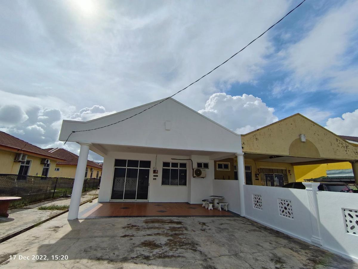 Seaview Promenade Homestay Дунґун Екстер'єр фото