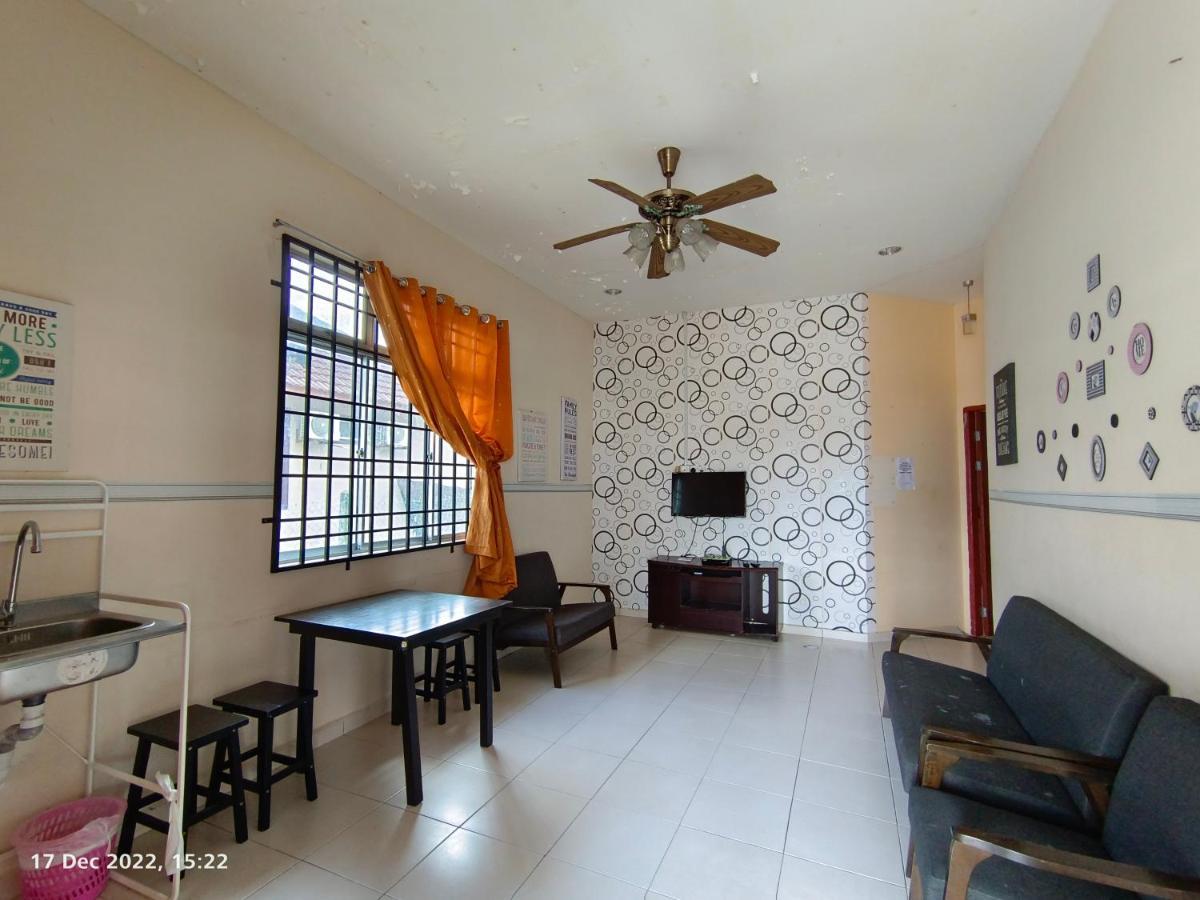 Seaview Promenade Homestay Дунґун Екстер'єр фото